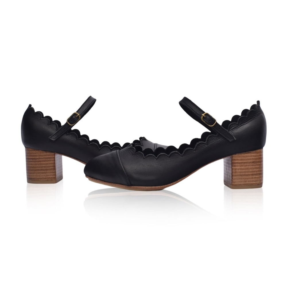 ELF Black Scalloped Mary Jane Block Heel Pumps